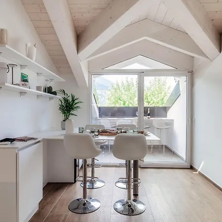 Amazing Attic With Terrace On Harbour 아파트