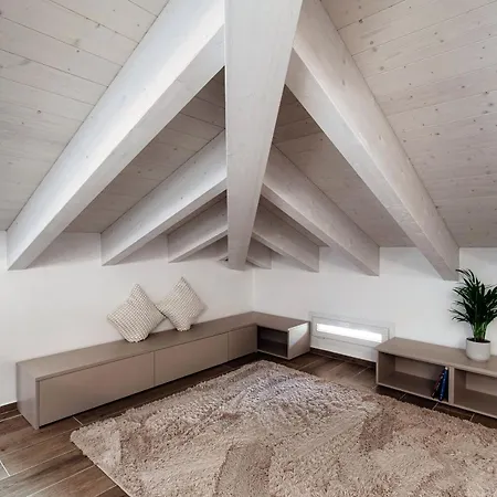 Amazing Attic With Terrace On Harbour