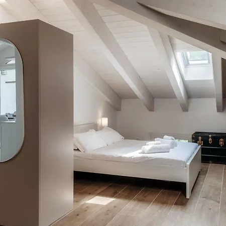 아파트 Amazing Attic With Terrace On Harbour *