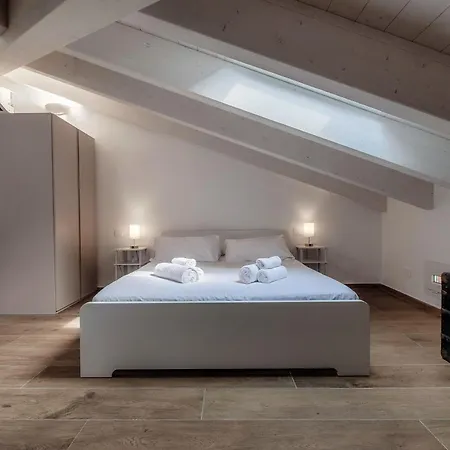 아파트 Amazing Attic With Terrace On Harbour *